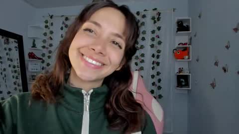 Snapshot of azumi_saan chatting on 11-27-25, 03:08 azumi saan online show from 11-27-25, 03:08