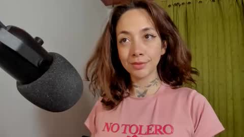 Snapshot of azumi_saan chatting on 02-10-26, 02:26 azumi saan online show from 02-10-26, 02:26