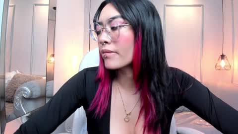 Azura online show from 12-17-24, 07:59