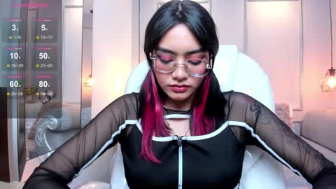 Azura online show from 12-28-24, 12:04