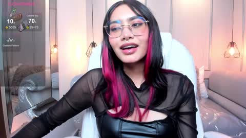 Azura online show from 12-28-24, 10:23