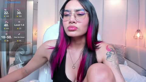 Azura online show from 01-15-25, 10:35