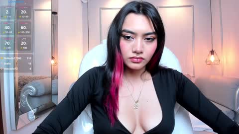 Azura online show from 01-28-25, 10:56