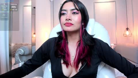 Azura online show from 01-31-25, 01:54