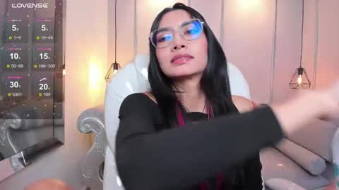 Azura online show from 09-08-25, 07:24