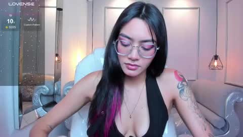 Azura online show from 09-22-25, 07:16