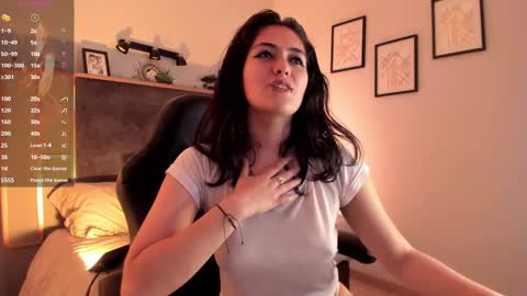 Azurra  online show from 09-12-25, 09:04