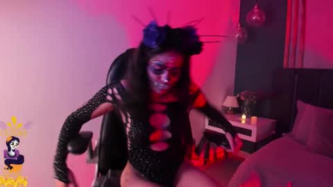 Azurra  online show from 10-29-25, 09:38