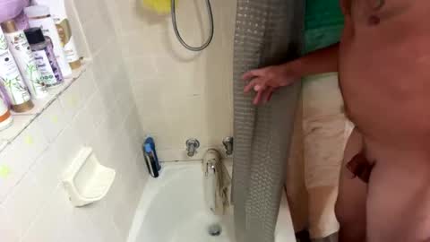 Snapshot of b00tyh0l3l0vin69 chatting on 12-02-25, 10:38 Htwnswangngape online show from 12-02-25, 10:38