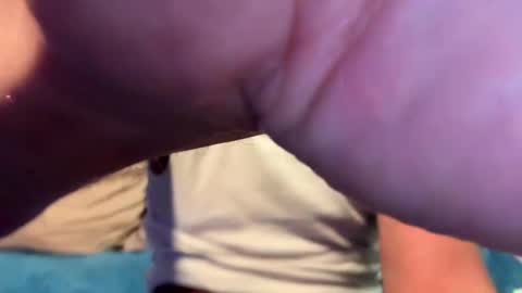 Snapshot of b00tyh0l3l0vin69 chatting on 12-15-25, 07:40 Htwnswangngape online show from 12-15-25, 07:40