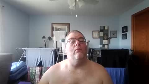 Snapshot of b1gh0rnyguy chatting on 04-01-26, 02:58 Cory online show from 04-01-26, 02:58
