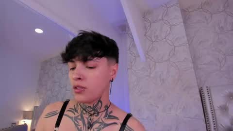 Anny online show from 04-19-26, 04:12