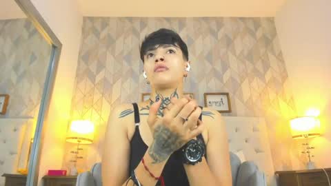 Snapshot of b3k_afrodict chatting on 05-02-26, 03:33 Anny online show from 05-02-26, 03:33