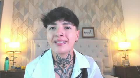 Snapshot of b3k_afrodict chatting on 05-13-26, 04:10 Anny online show from 05-13-26, 04:10