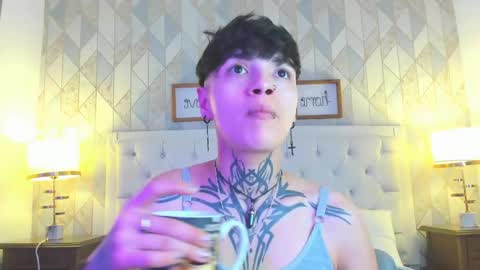 Snapshot of b3k_afrodict chatting on 06-02-26, 03:30 Anny online show from 06-02-26, 03:30