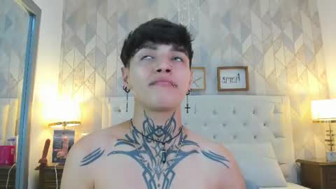 Snapshot of b3k_afrodict chatting on 06-12-26, 04:00 Anny online show from 06-12-26, 04:00