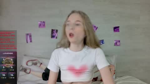 b4by_emilia online show from 09-17-25, 05:20