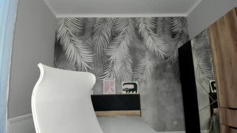 Snapshot of bab_boom chatting on 11-27-25, 02:02 Monica online show from 11-27-25, 02:02