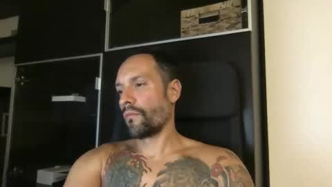 Snapshot of babakeror chatting on 10-08-25, 11:02 BKR online show from 10-08-25, 11:02