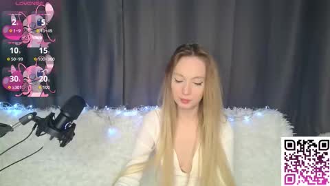 Foxy online show from 09-14-25, 08:08