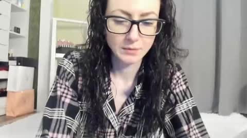 Snapshot of babby_jewel chatting on 10-21-25, 11:00 babby_jewel online show from 10-21-25, 11:00