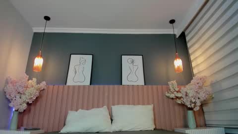 babe_sophiee online show from 09-17-25, 03:19