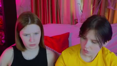 Snapshot of babees_eva chatting on 10-31-25, 07:42 Sweety Eva online show from 10-31-25, 07:42