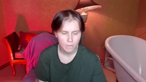 Snapshot of babees_eva chatting on 11-30-25, 11:14 Sweety Eva online show from 11-30-25, 11:14