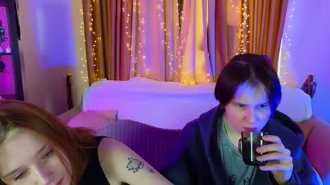 Snapshot of babees_eva chatting on 12-14-25, 07:36 Sweety Eva online show from 12-14-25, 07:36