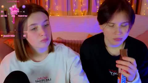 Snapshot of babees_eva chatting on 12-19-25, 11:50 Sweety Eva online show from 12-19-25, 11:50