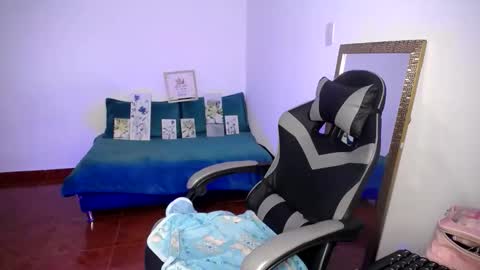 babenik_666 online show from 12-17-25, 03:12