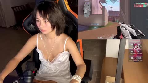 Snapshot of babiej_ chatting on 02-03-25, 02:55 Jialyn online show from 02-03-25, 02:55