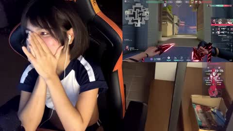 Snapshot of babiej_ chatting on 02-04-25, 01:59 Jialyn online show from 02-04-25, 01:59