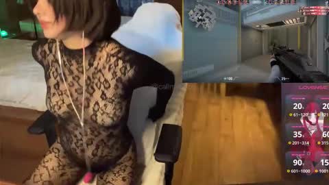 Snapshot of babiej_ chatting on 10-19-25, 12:22 Jialyn online show from 10-19-25, 12:22