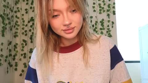 bb adele  online show from 02-25-25, 09:31