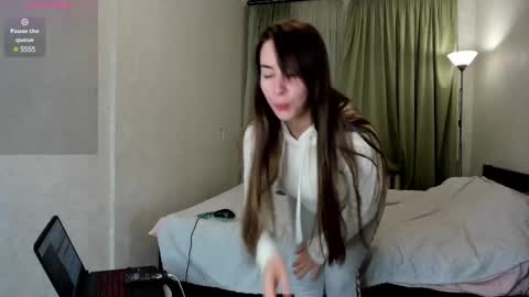 EVA online show from 02-22-25, 09:37