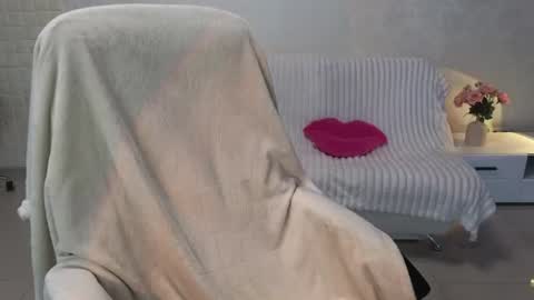 Snapshot of baby_emmaa chatting on 06-11-26, 09:40 Baby emmaa online show from 06-11-26, 09:40