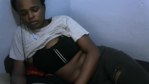 Snapshot of baby_fayyan chatting on 01-06-26, 05:44 baby_fayyan online show from 01-06-26, 05:44