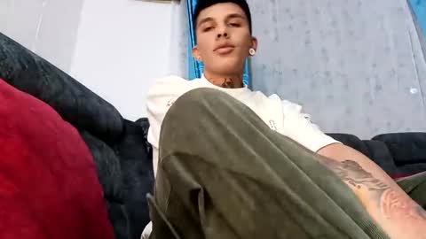 Snapshot of baby_gio chatting on 12-31-24, 01:26 OF GxoXabs online show from 12-31-24, 01:26