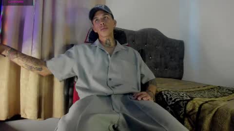 Snapshot of baby_gio chatting on 12-02-25, 09:21 OF GxoXabs online show from 12-02-25, 09:21