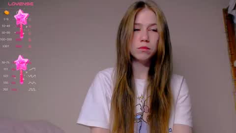 Snapshot of baby_girl_0001 chatting on 02-27-25, 11:48 Kira online show from 02-27-25, 11:48