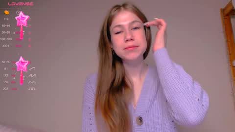 Snapshot of baby_girl_0001 chatting on 03-04-25, 12:07 Kira online show from 03-04-25, 12:07