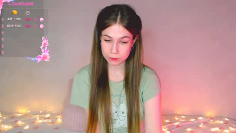 Snapshot of baby_girl_0001 chatting on 12-17-25, 02:23 Kira online show from 12-17-25, 02:23