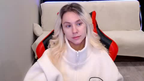 baby_kitte online show from 12-10-24, 08:08