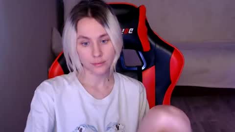 baby_kitte online show from 12-13-24, 09:57