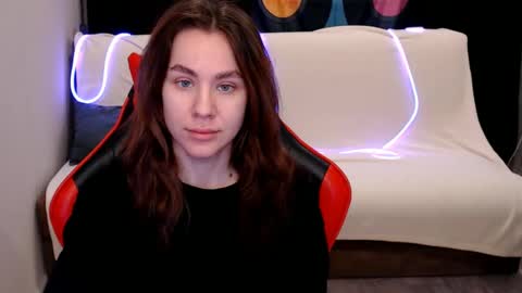 baby_kitte online show from 01-02-25, 02:11