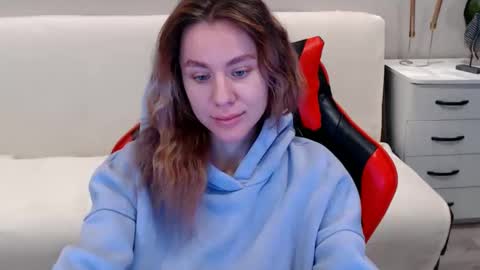 baby_kitte online show from 01-11-25, 12:44