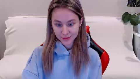 baby_kitte online show from 02-12-25, 06:40