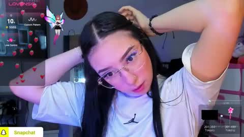 lily online show from 11-18-25, 07:07