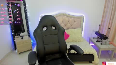 Dulce  Stefa  online show from 01-02-25, 09:43